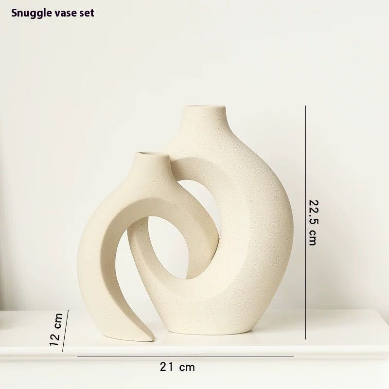 Elegant Couple-Inspired Ceramic Vase Trendy Ceramic Vase Set